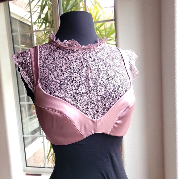 🍒NWT🍒 VS DREAM ANGELS LINED PLUNGE BRA - Picture 1 of 7